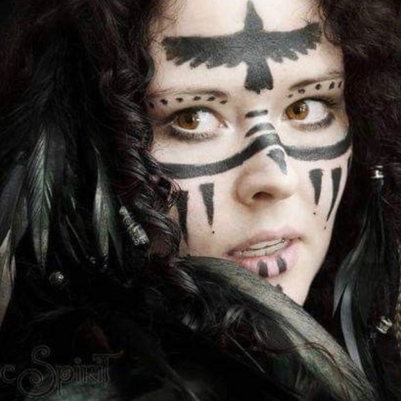 Raven - Picture 2 of 8